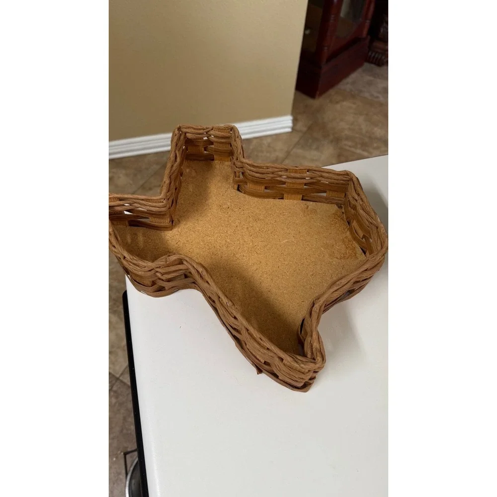 Vintage Texas Shaped Wicker Basket Cork‎ Bottom Vine Tique home decor